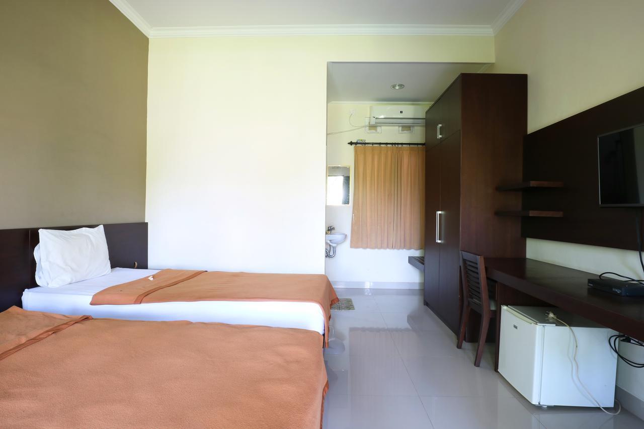 Hotel Gm Lovina Extérieur photo