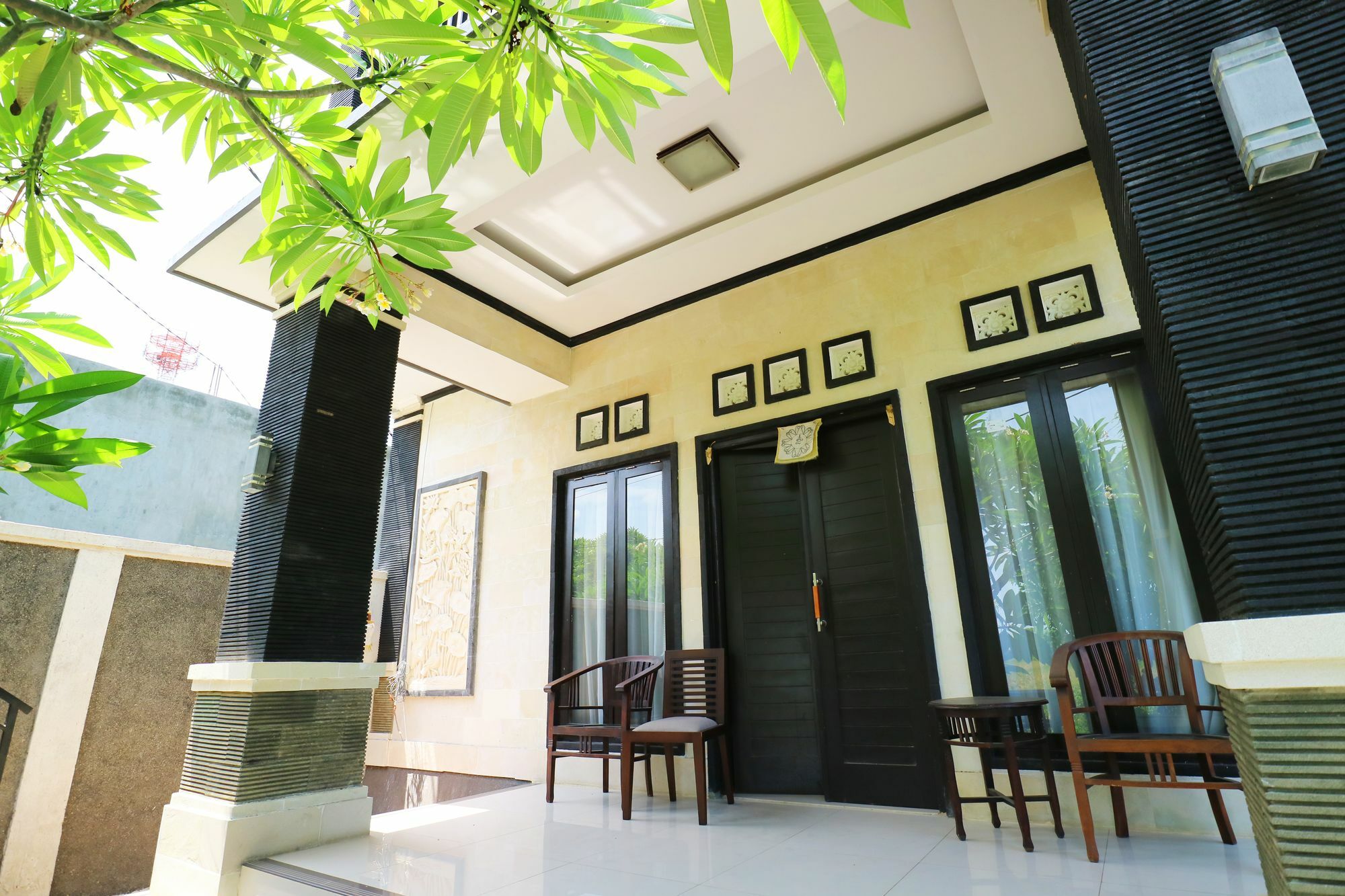 Hotel Gm Lovina Extérieur photo